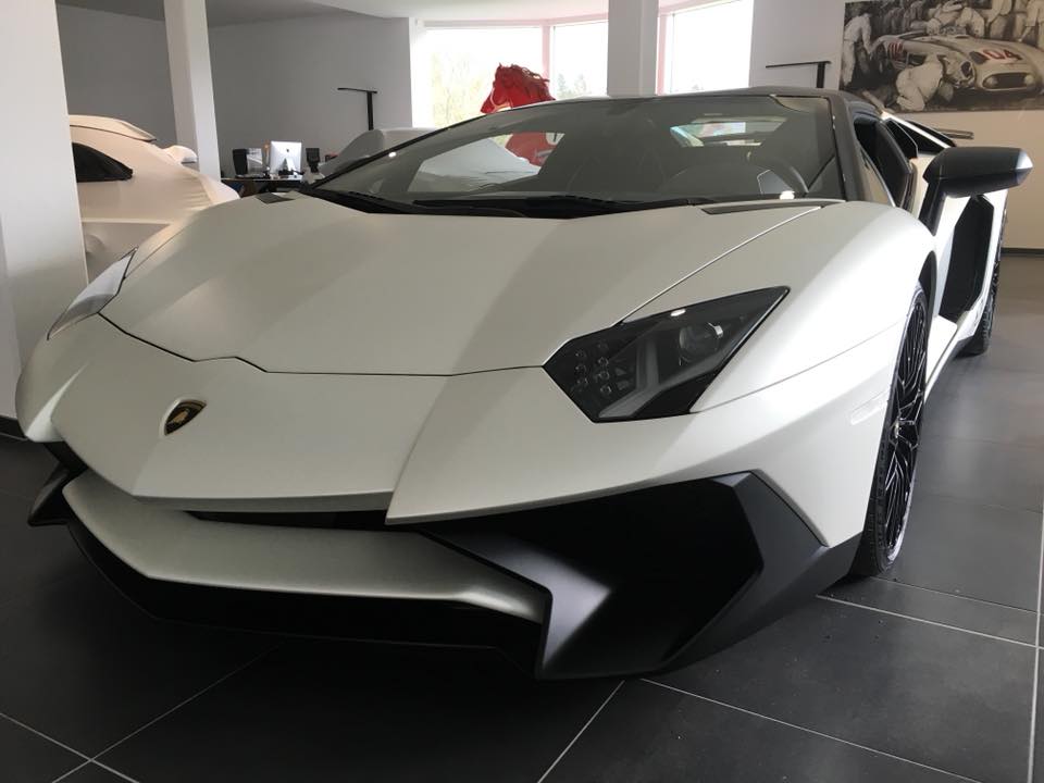 lambo weiss01